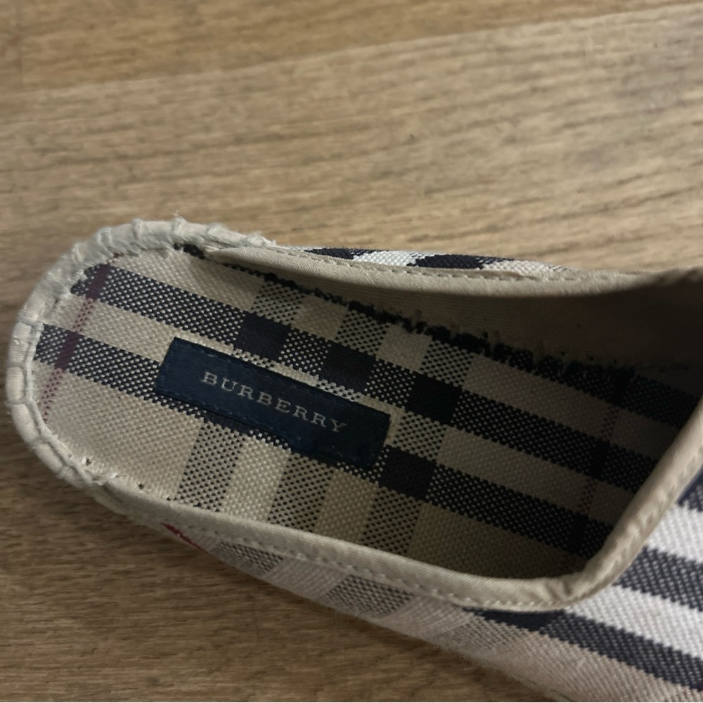 Burberry Classic Plaid women’s Checkered Espadrilles sz EU 39/ US 7 (runs small) - Picture 3 of 6